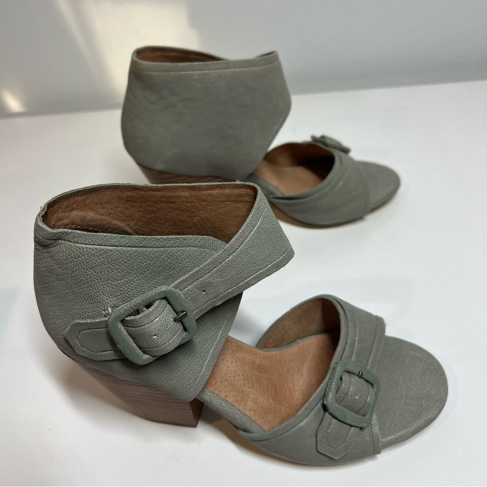 Anthropologie Lien Do Corazon Sage Leather Block Heel Sandals 6 NWT